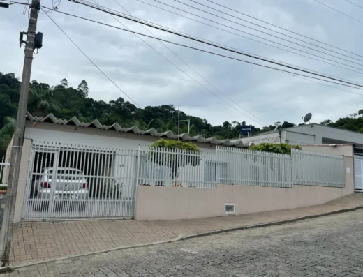 Código: C1461 – BLUMENAU – PROGRESSO – Casa de alvenaria com laje