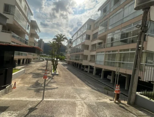 Código: A2097 – BLUMENAU – GARCIA – Apartamento com sacada 3º andar