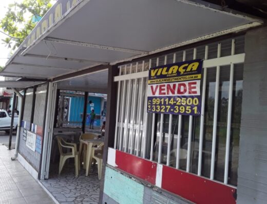 P158 – Casa de alvenaria + ponto comercial