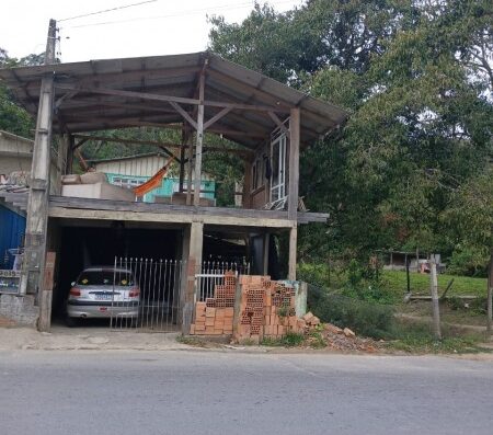P168 – Casa mista com 02 dormitórios