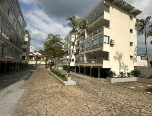 Código: A2097 – BLUMENAU – GARCIA – Apartamento com sacada 3º andar