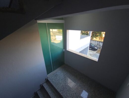 C1456 – Casa de 03 pisos com laje