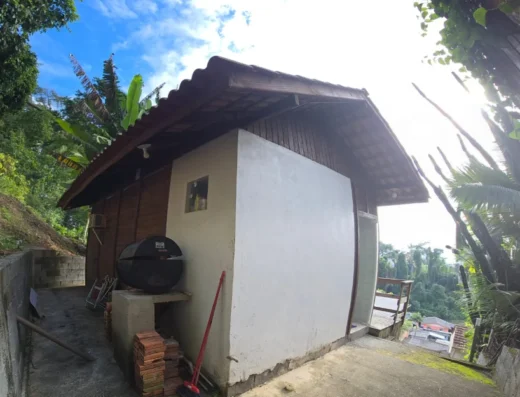 Código: C1449 – BLUMENAU – ESCOLA AGRICOLA – 02 CASAS