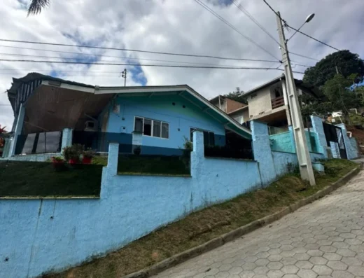 Código: C1473 – BLUMENAU – Casa de alvenaria + kitinete