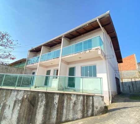 C1373 – Casa geminada com 02 dormitórios