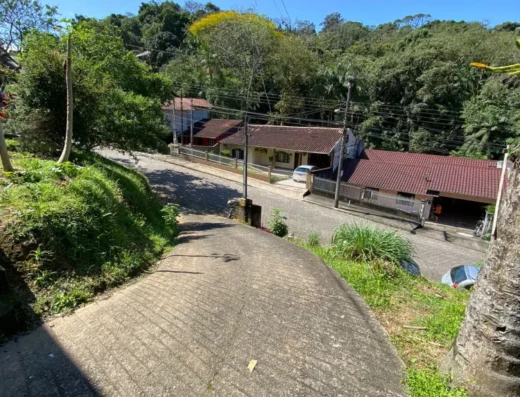Código: C1398 – BLUMENAU – ITOUPAVA CENTRAL – Casa de alvenaria com 02 pisos