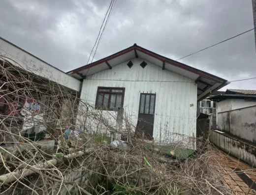 Código: C1477 – BLUMENAU – ITOUPAVA NORTE – Casa de alvenaria + kitinete, com 03 dormitórios