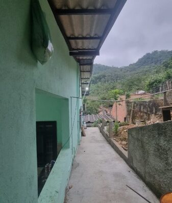 C1308 – Casa mista com 03 dormitórios