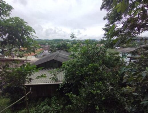C1309 – Casa mista com 03 dormitórios