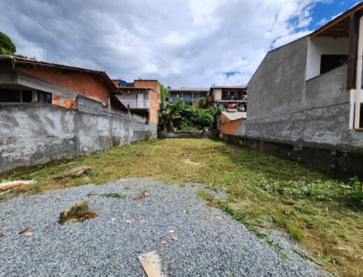 T5438 – Terreno com frente 10,50m