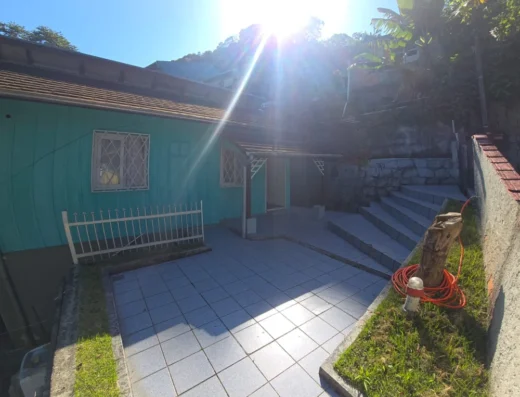 Código: C1457 – PONTA AGUDA – BLUMENAU – Casa mista com 03 dormitórios