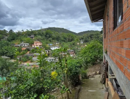 Código: C1394 – BLUMENAU – VELHA CENTRAL – Casa de alvenaria com 03 dormitórios