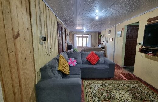 C1076 – Casa Mista de 2 Pisos