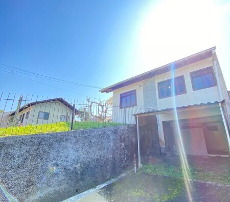 C1367 – 02 casas no mesmo terreno
