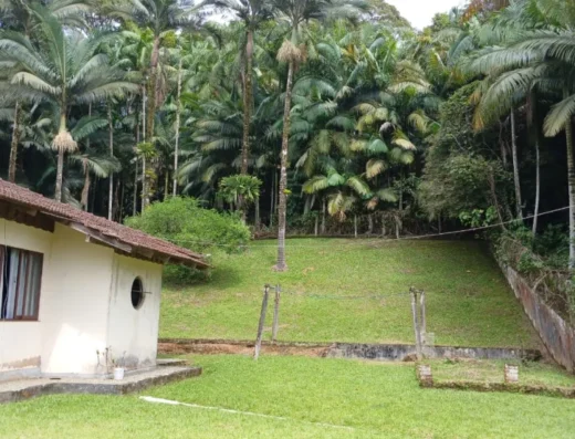 Código: C1436 – BLUMENAU – VILA ITOUPAVA – Casa de alvenaria com 04 dormitórios