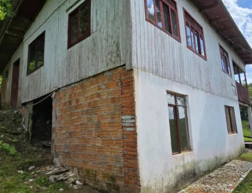 Código: T5476 – BLUMENAU – ITOUPAVAZINHA – Terreno – 10 X 20 X 30 – lote 20 – Escriturado
