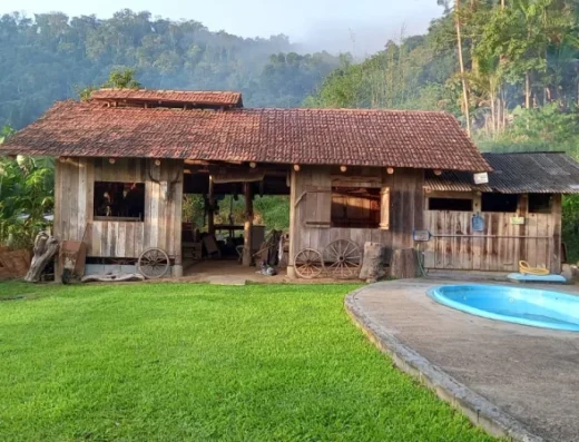 Código: S8070 – BLUMENAU – PASSO MANSO – Sítio com casa de alvenaria + um rancho