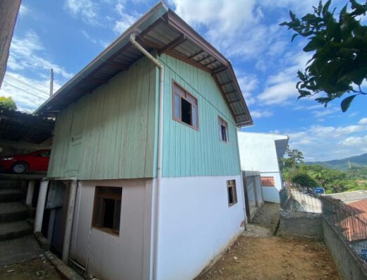 C1239 – Casa mista