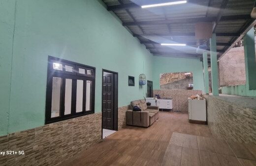 C1308 – Casa mista com 03 dormitórios
