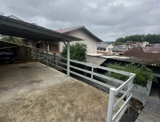 C1482 – Casa mista com 03 dormitórios, Itoupavazinha, Loteamento América do Sol