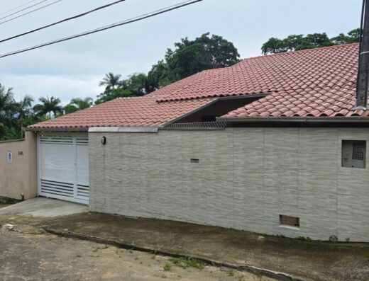C1415 – Salto – Blumenau – R$640mil
