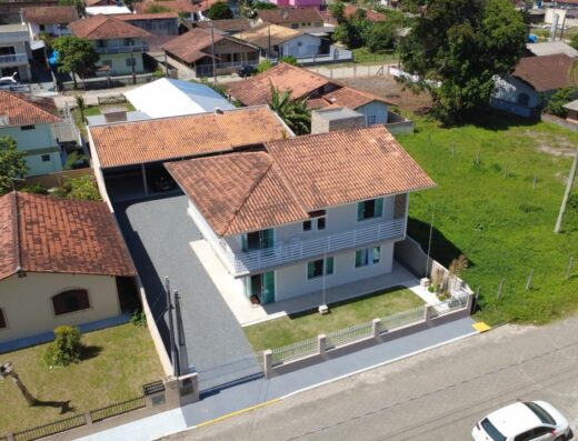 Código: P169 – Balneário – Barra do Sul – Costeira – Lindo imóvel
